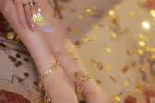 鞠婧祎陷偷漏税风波！丝芭实名举报引爆娱乐圈