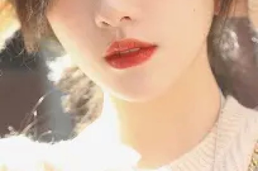 艺人欠款76万成老赖！演出时被法院堵门口强制执行立马嘴软求饶：不要拘留我