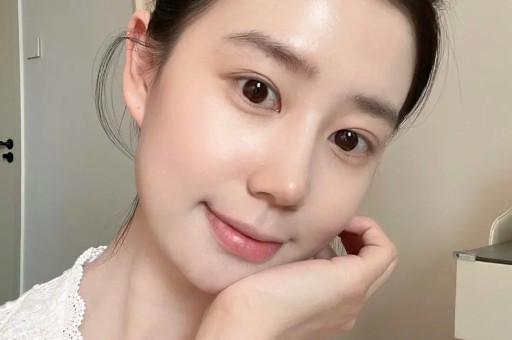 优思益塌房始末：明星集体道歉背后假洋牌与代工厂的真相