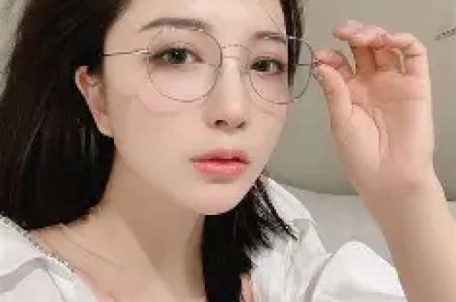 《51吃瓜网每日大赛》-网红反差黑料内容整理-51吃瓜网每日大赛主题更新-无广告在线浏览黑瓜吃料