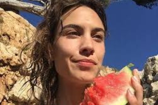 赵丽颖出手让人当老赖后虞书欣也不忍了有人已赔3万